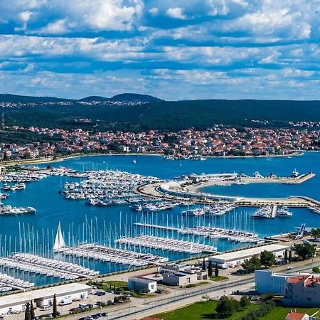 Apartmani Svitlana Sukošan Eksteriør billede