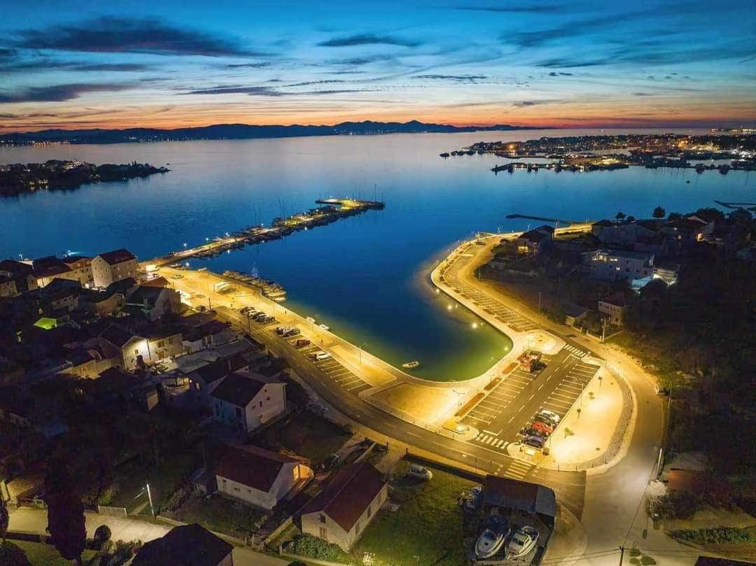 Apartmani Svitlana Sukošan Eksteriør billede