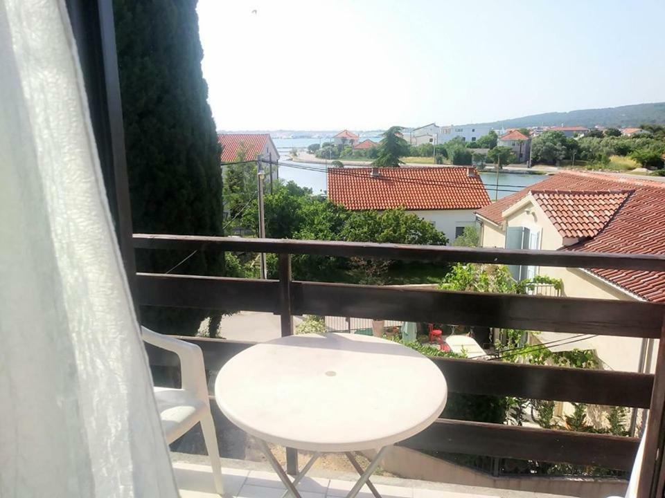 Apartmani Svitlana Sukošan Eksteriør billede